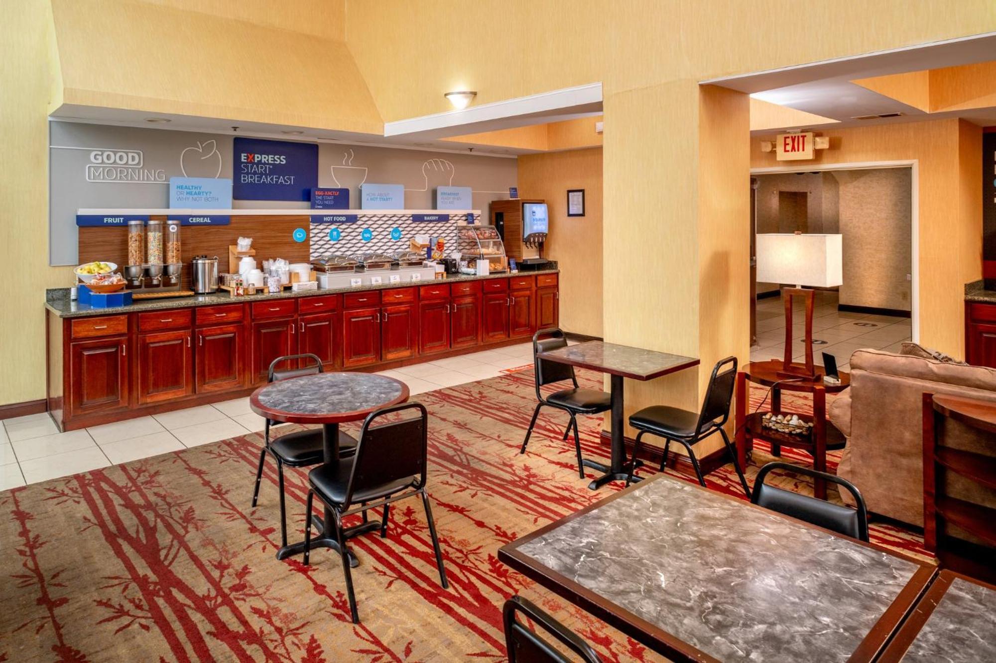 Holiday Inn Express And Suites Hazard By Ihg Buitenkant foto