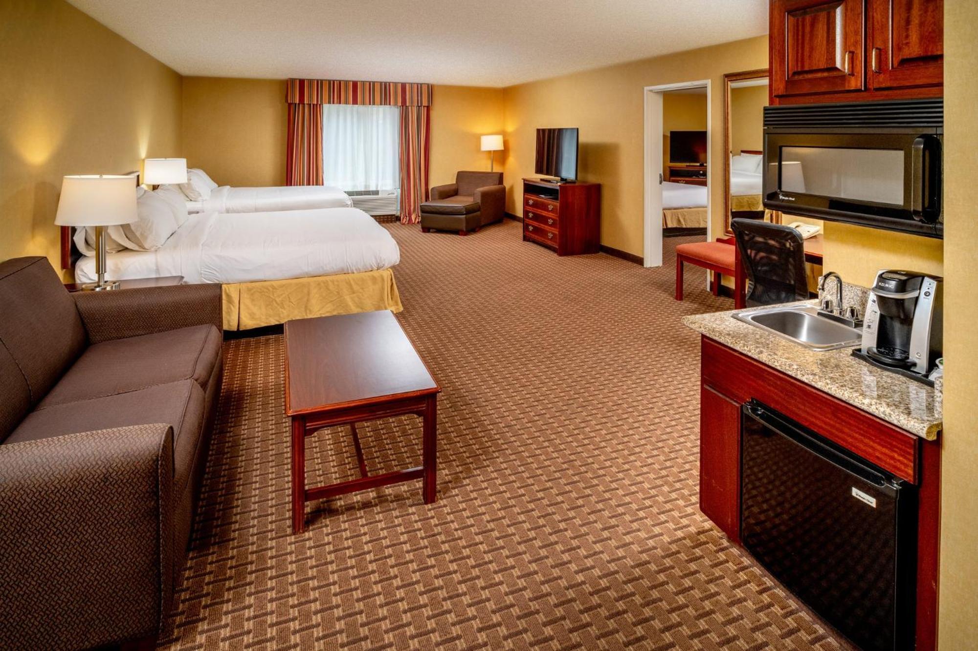 Holiday Inn Express And Suites Hazard By Ihg Buitenkant foto