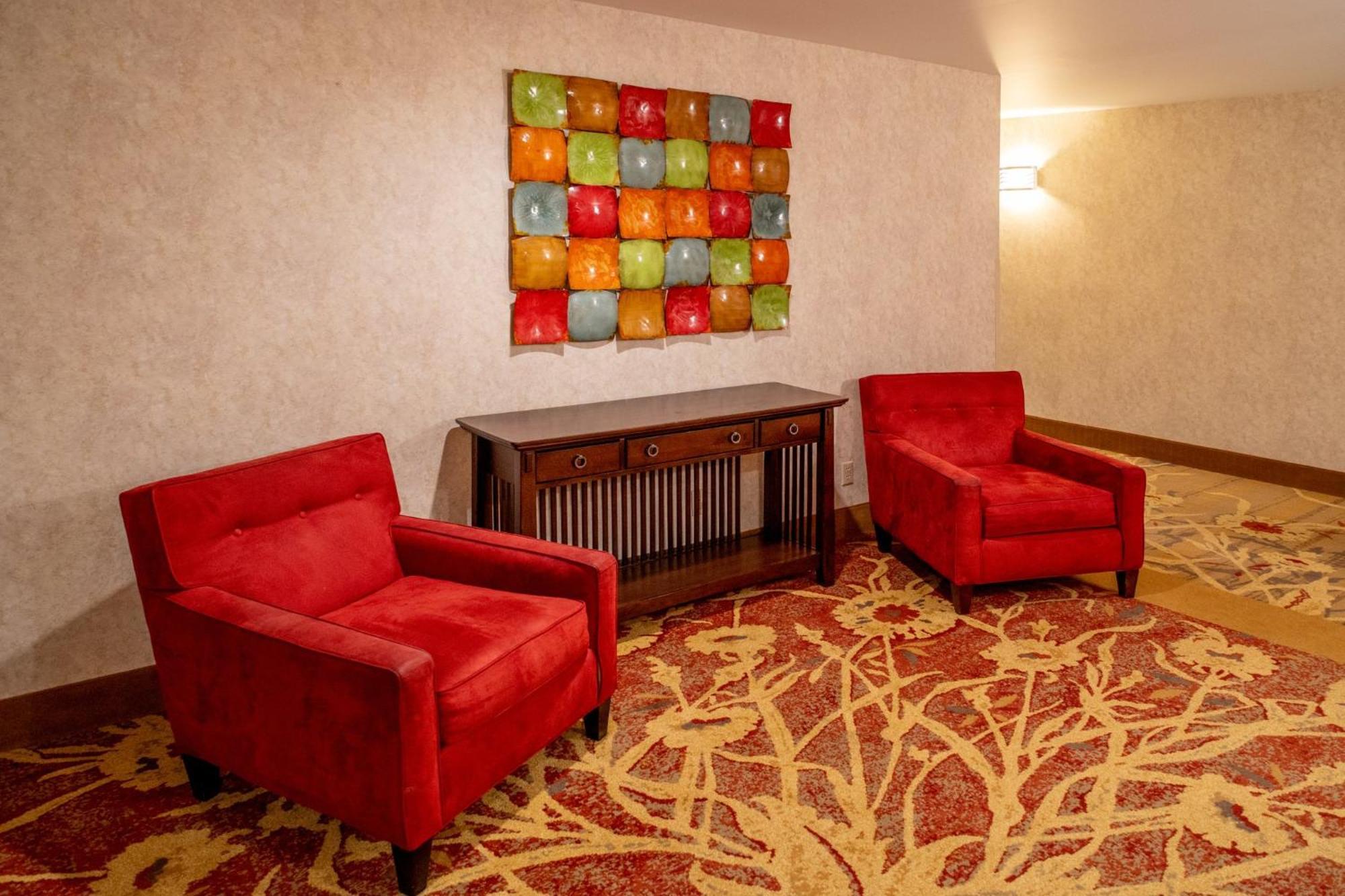 Holiday Inn Express And Suites Hazard By Ihg Buitenkant foto